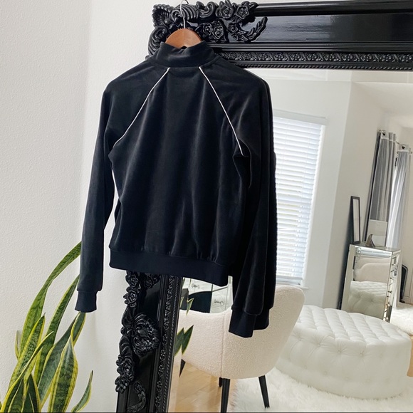 Nike | Women’s Black Full Zip Fleece Collared Sweatshirt - Picture 2 of 4